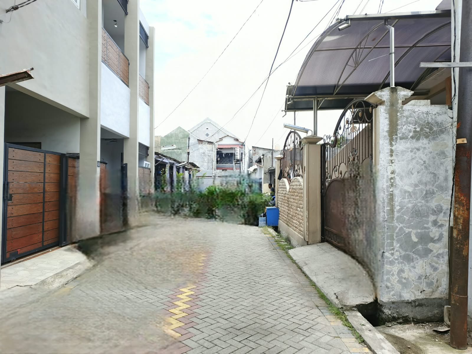Tampak Dalam